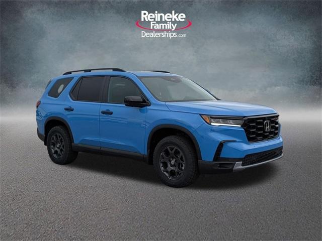 new 2025 Honda Pilot car, priced at $51,610