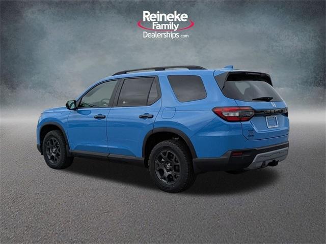 new 2025 Honda Pilot car, priced at $51,610