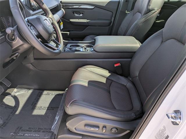 new 2025 Honda Pilot car, priced at $57,475
