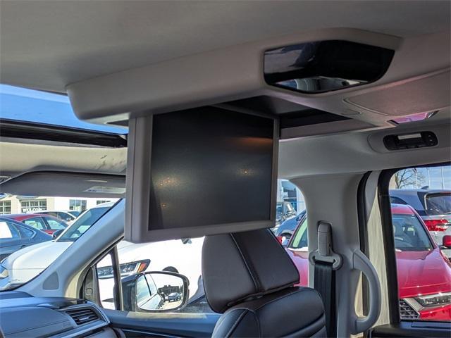 used 2025 Honda Odyssey car, priced at $46,995