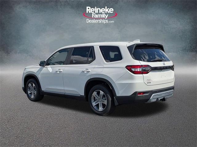 new 2025 Honda Pilot car, priced at $48,300