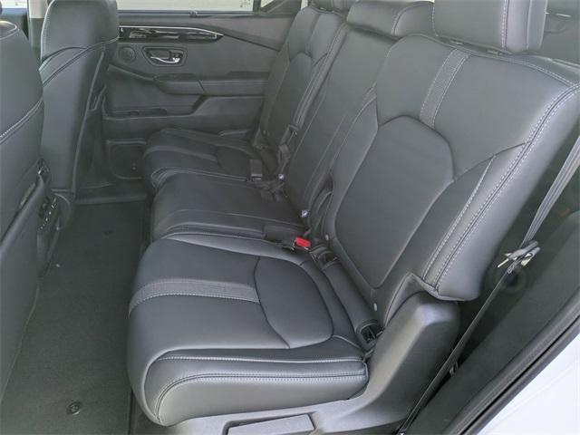 new 2025 Honda Pilot car, priced at $48,300