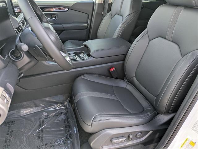 new 2025 Honda Pilot car, priced at $48,300