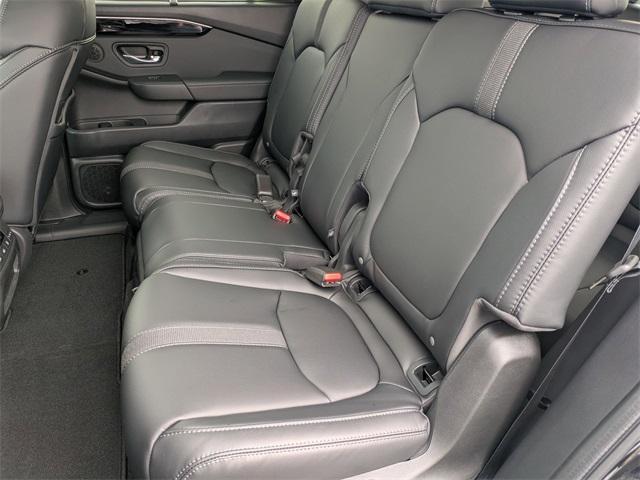 new 2025 Honda Pilot car, priced at $47,095