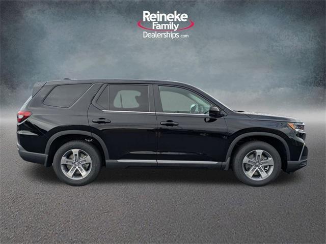 new 2025 Honda Pilot car, priced at $47,095