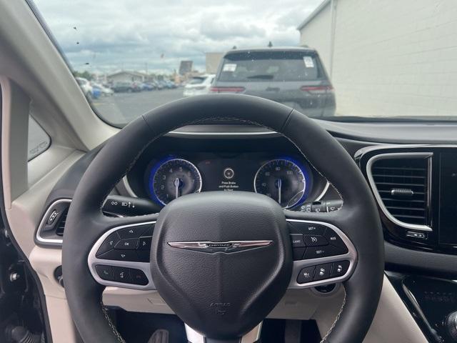 used 2024 Chrysler Pacifica car, priced at $33,445