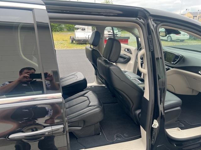 used 2024 Chrysler Pacifica car, priced at $33,445
