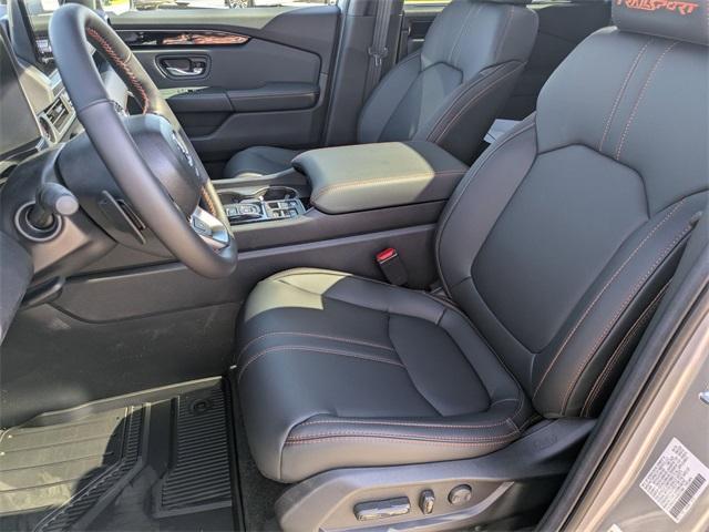 new 2025 Honda Pilot car, priced at $51,155