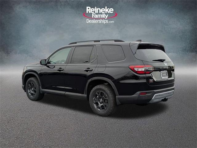 new 2025 Honda Pilot car, priced at $50,895
