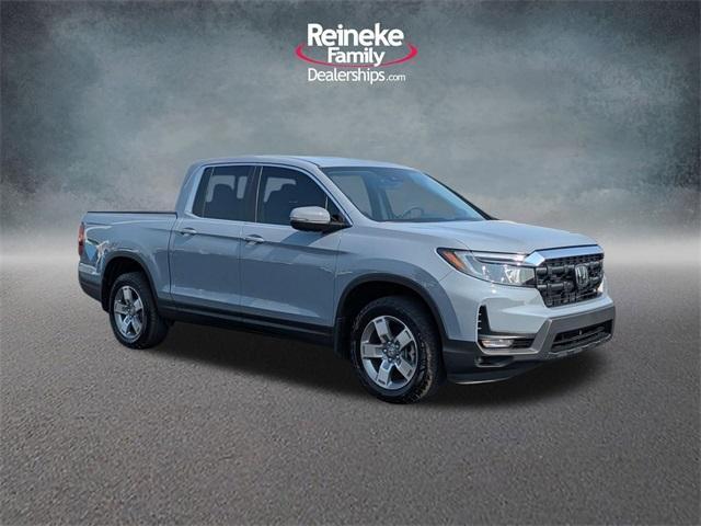 used 2025 Honda Ridgeline car, priced at $38,995