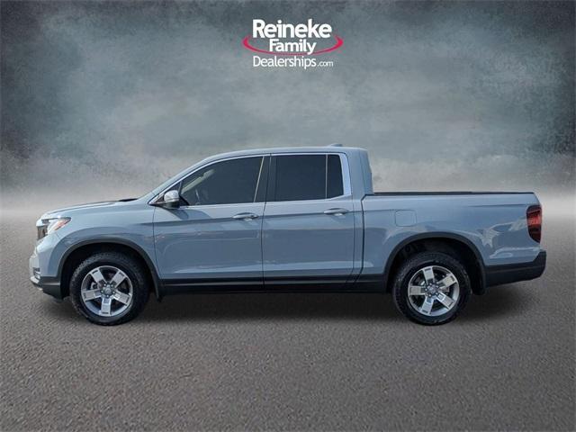 used 2025 Honda Ridgeline car, priced at $38,995