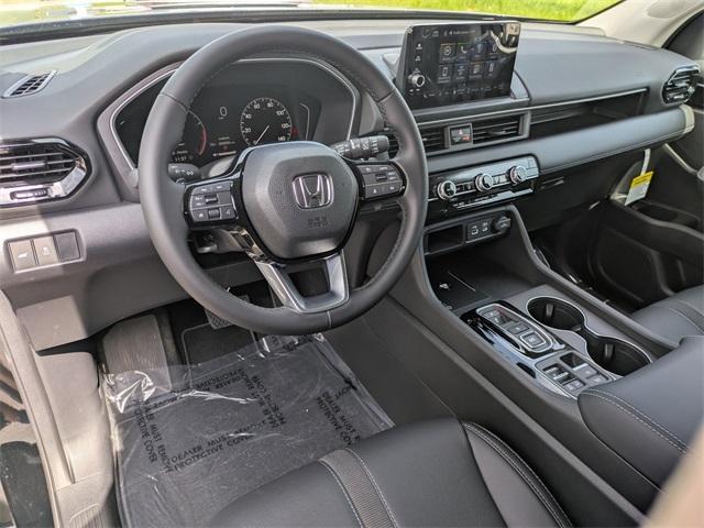 new 2025 Honda Pilot car, priced at $47,800