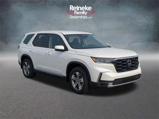 new 2025 Honda Pilot car, priced at $48,255