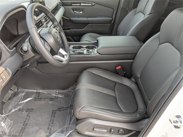 new 2025 Honda Pilot car, priced at $48,255