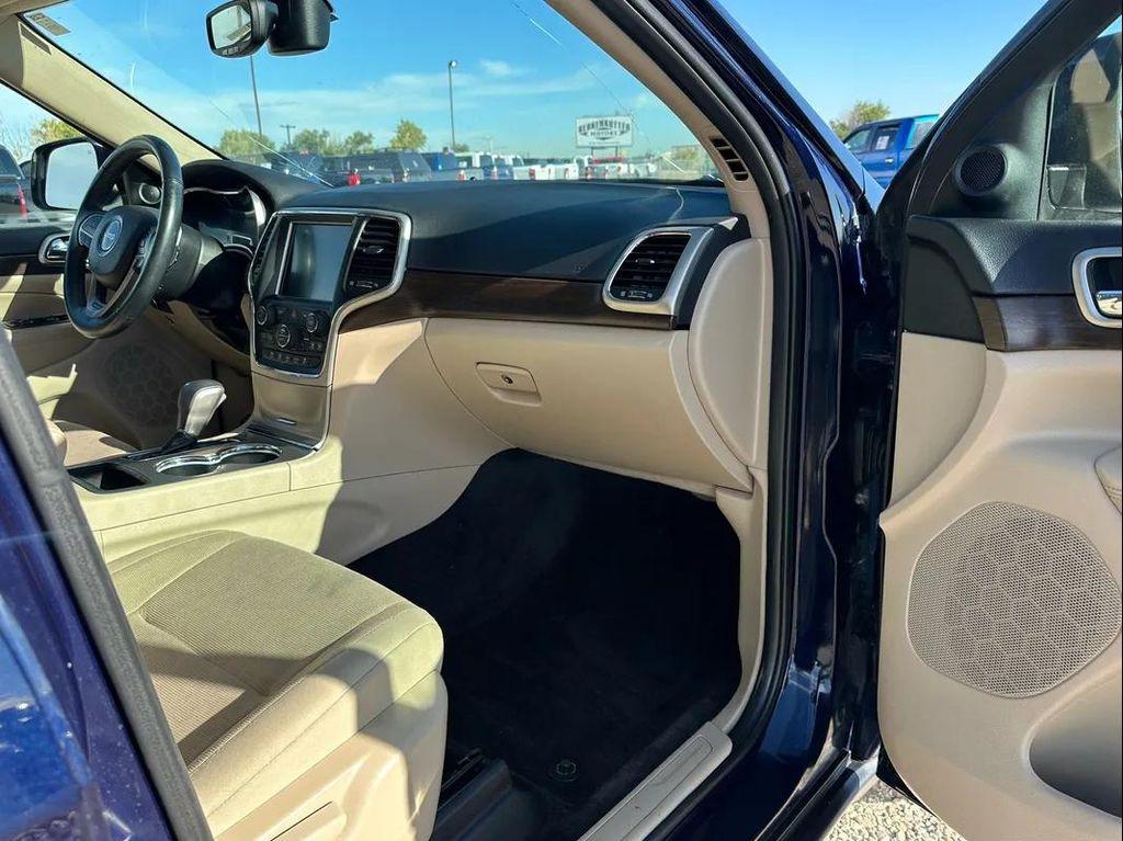 used 2017 Jeep Grand Cherokee car, priced at $14,490