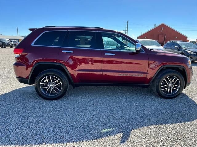 used 2017 Jeep Grand Cherokee car, priced at $17,400