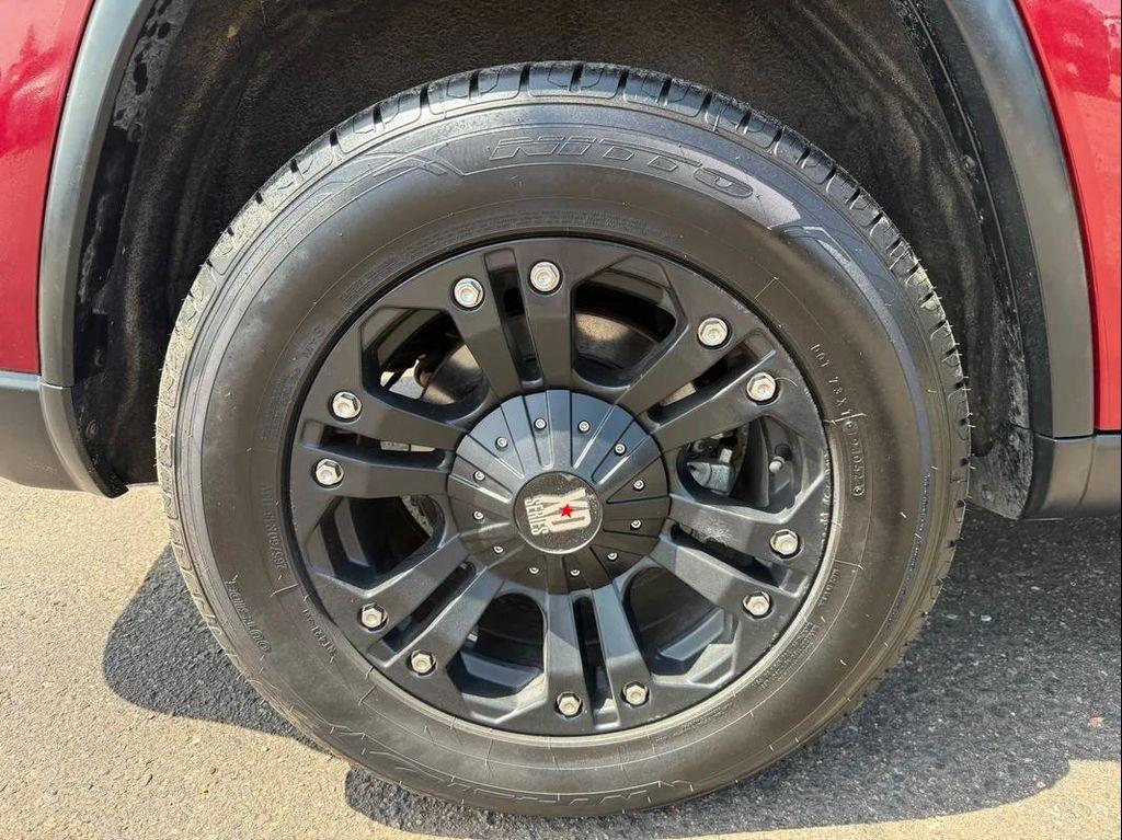 used 2012 Jeep Grand Cherokee car, priced at $11,900