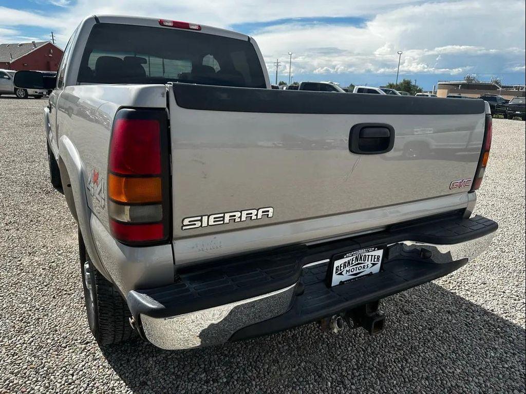 used 2005 GMC Sierra 2500 car, priced at $12,980