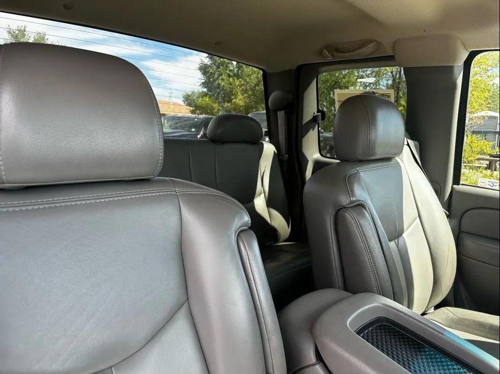 used 2005 GMC Sierra 2500 car, priced at $12,980
