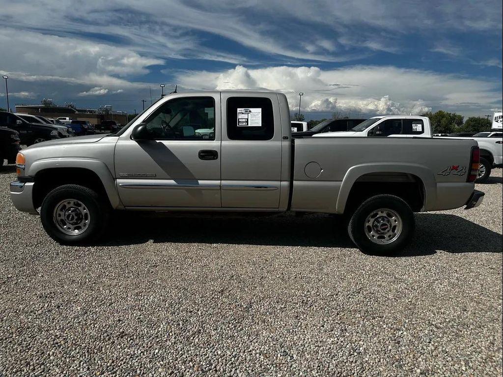 used 2005 GMC Sierra 2500 car, priced at $12,980