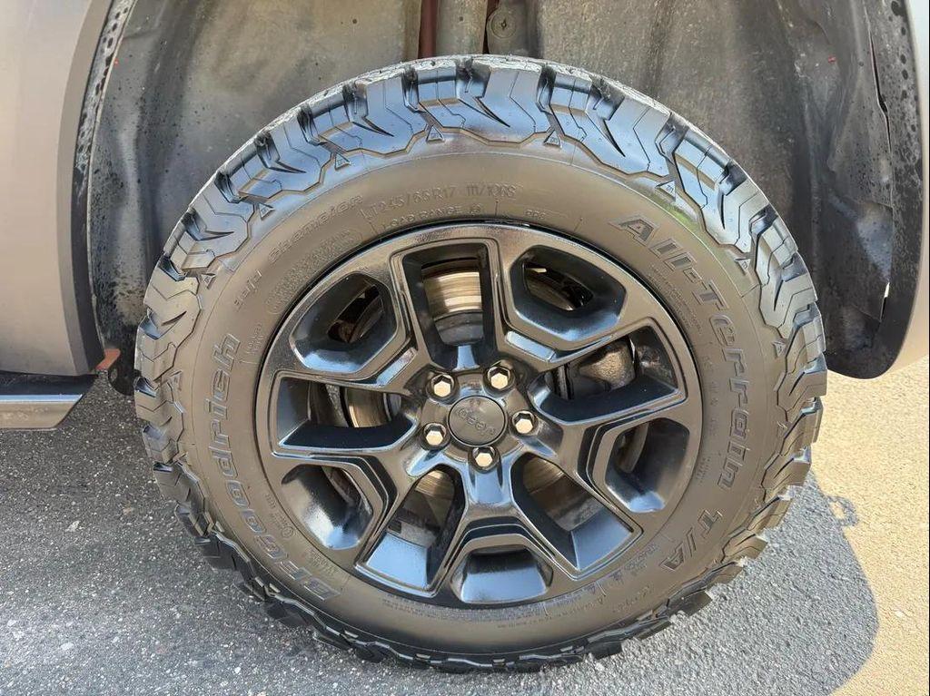 used 2019 Jeep Cherokee car, priced at $18,000