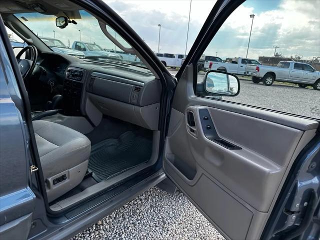 used 2002 Jeep Grand Cherokee car, priced at $6,750