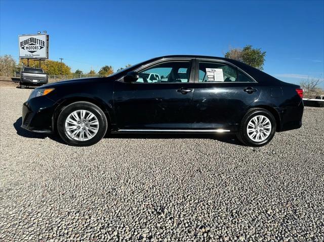 used 2014 Toyota Camry Hybrid car, priced at $13,890