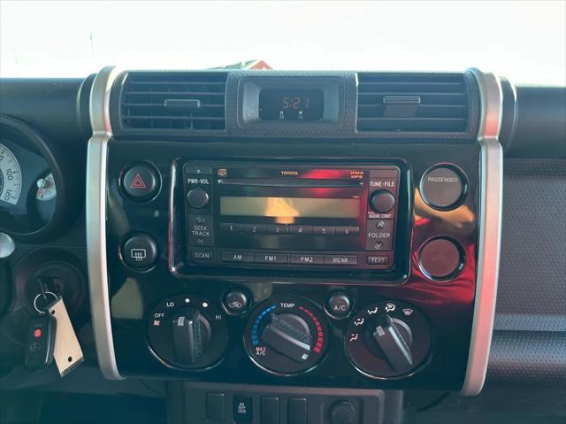 used 2007 Toyota FJ Cruiser car, priced at $15,980