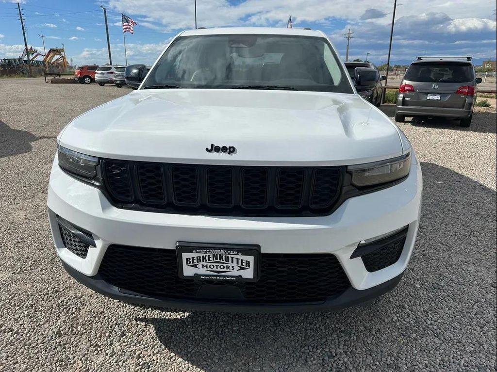 used 2023 Jeep Grand Cherokee car, priced at $27,980
