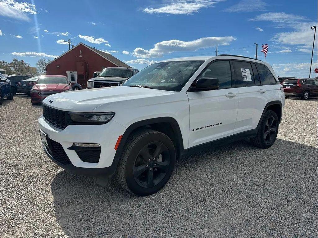 used 2023 Jeep Grand Cherokee car, priced at $27,980