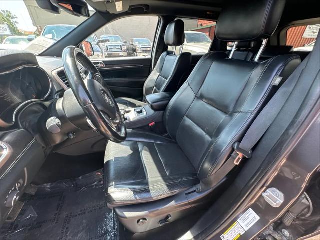 used 2015 Jeep Grand Cherokee car, priced at $14,000