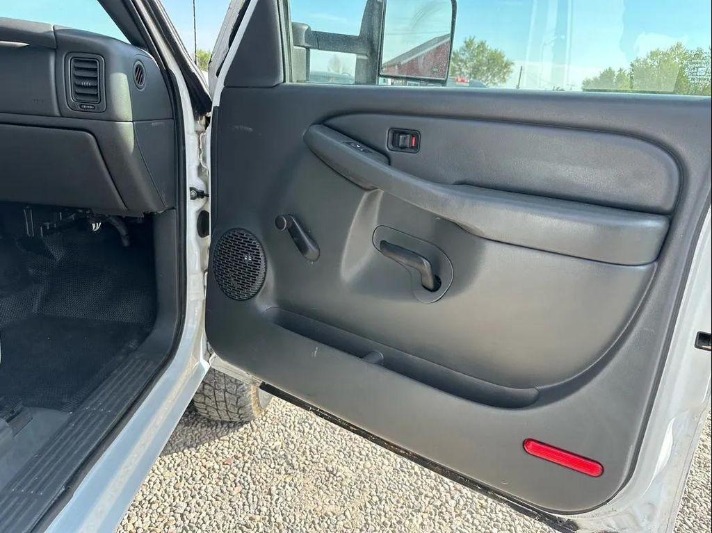used 2004 GMC Sierra 2500 car, priced at $12,980