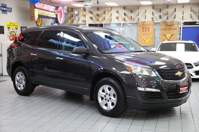 used 2015 Chevrolet Traverse car, priced at $12,896