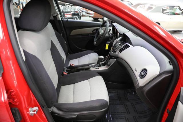 used 2015 Chevrolet Cruze car, priced at $9,896