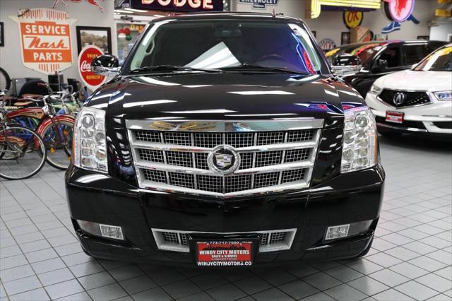 used 2009 Cadillac Escalade car, priced at $15,995