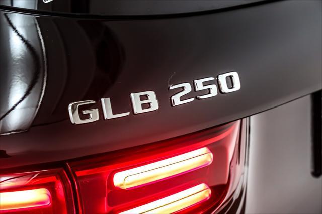 new 2024 Mercedes-Benz GLB 250 car, priced at $51,695