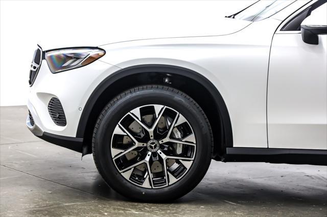 new 2025 Mercedes-Benz GLC 350e car, priced at $62,370