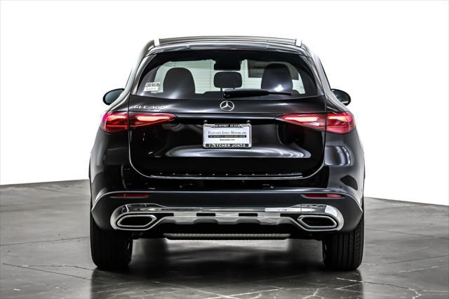 new 2025 Mercedes-Benz GLC 300 car, priced at $52,605