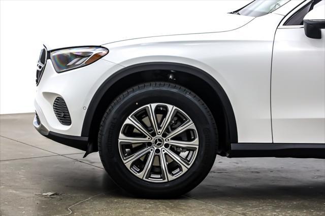 new 2025 Mercedes-Benz GLC 300 car, priced at $55,275