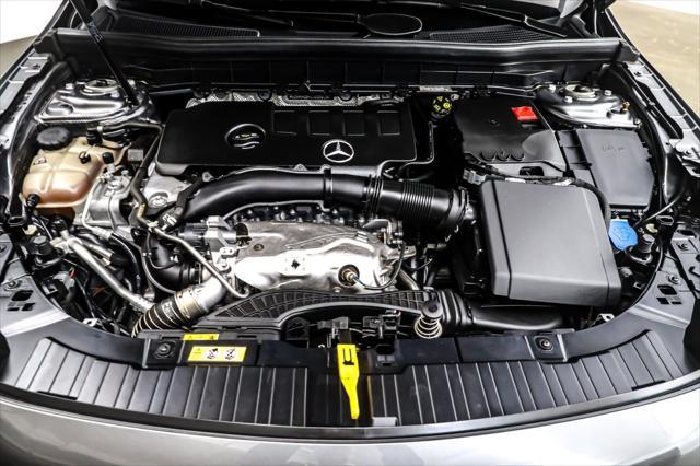 used 2020 Mercedes-Benz GLB 250 car, priced at $27,894