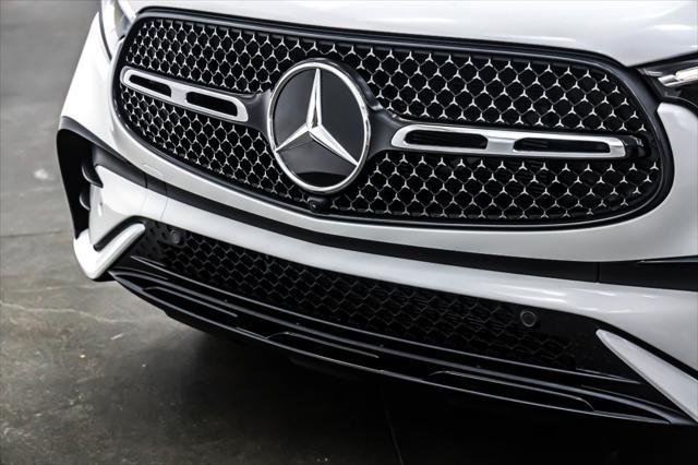 new 2025 Mercedes-Benz GLC 350e car, priced at $71,105