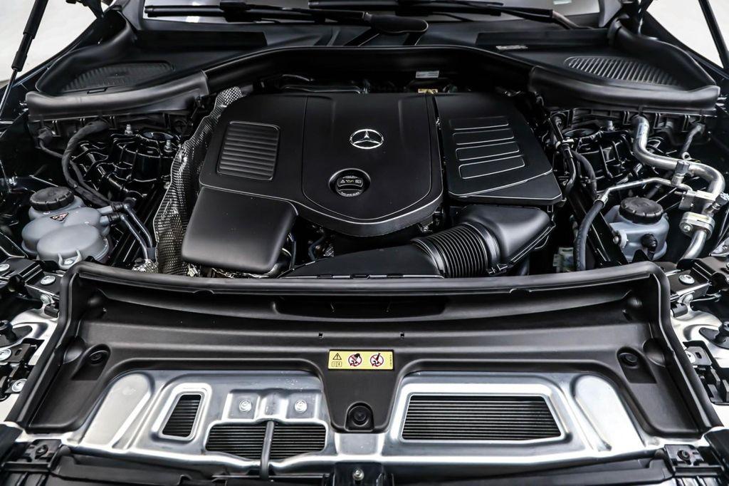 new 2025 Mercedes-Benz GLC 300 car, priced at $65,545