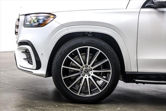 new 2025 Mercedes-Benz GLS 580 car, priced at $120,015