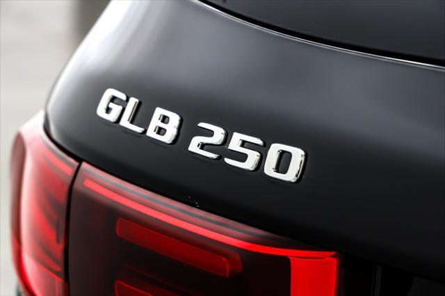 new 2025 Mercedes-Benz GLB 250 car, priced at $53,665