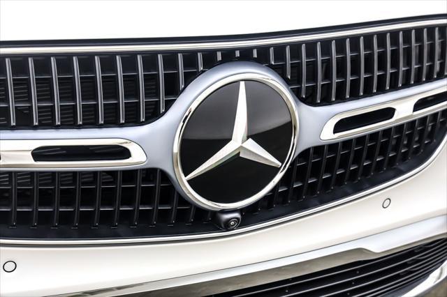 new 2025 Mercedes-Benz GLC 300 car, priced at $56,755