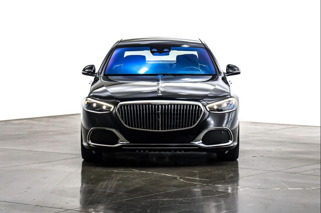 new 2025 Mercedes-Benz Maybach S 580 car, priced at $204,650