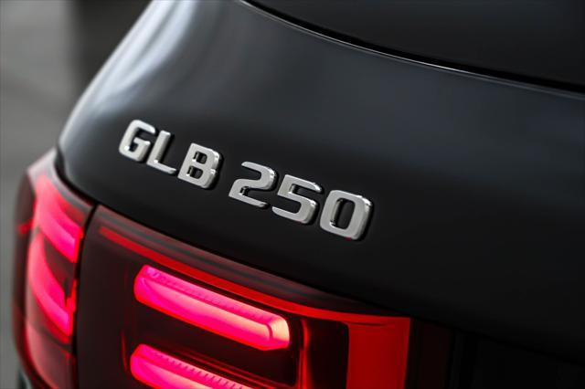 new 2025 Mercedes-Benz GLB 250 car, priced at $48,645