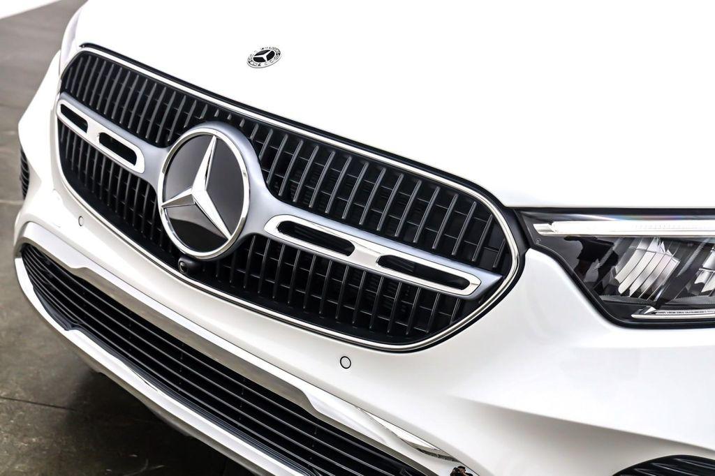 new 2026 Mercedes-Benz GLC 300 car, priced at $54,335
