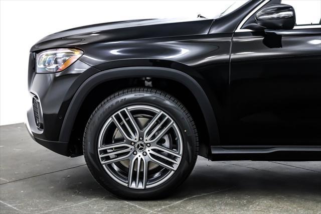 new 2025 Mercedes-Benz GLS 450 car, priced at $92,695