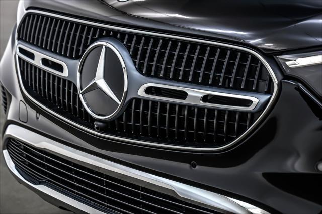 new 2025 Mercedes-Benz GLC 300 car, priced at $52,545